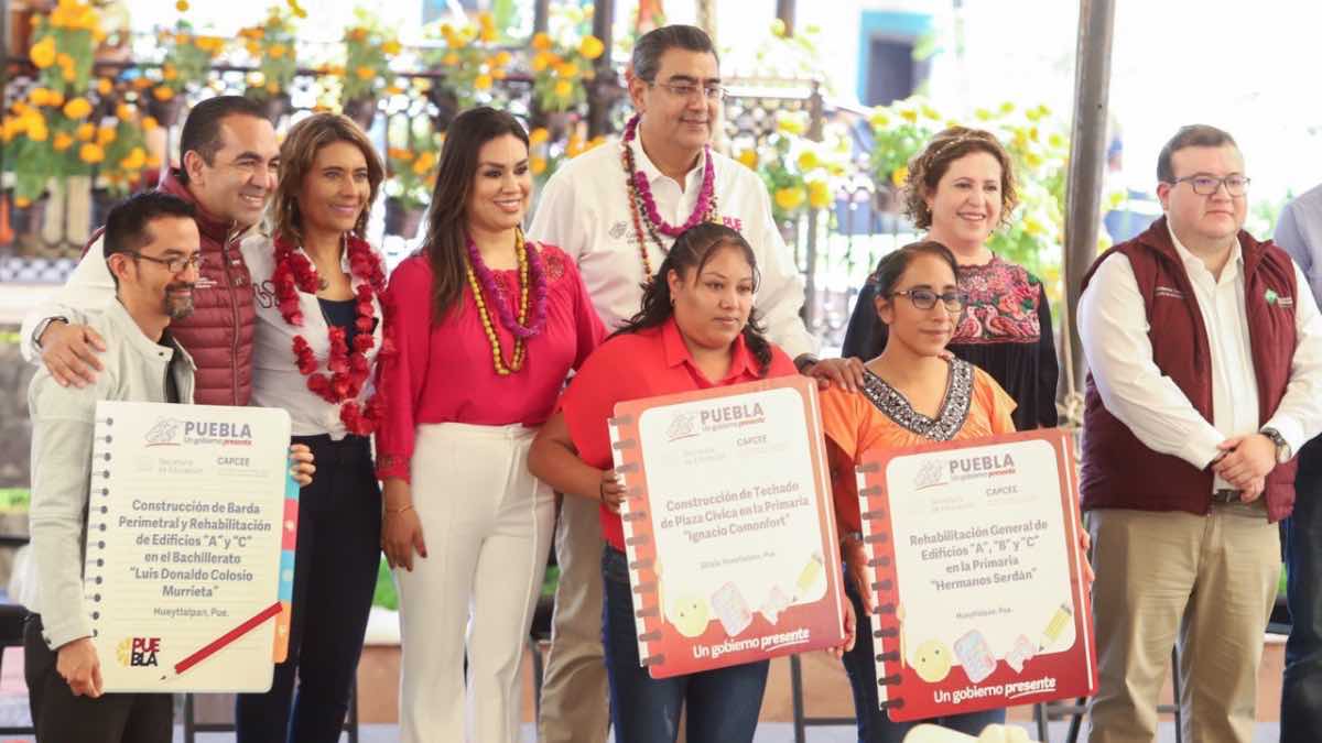 Entregan 240 acciones de programas sociales en Hueytlalpan