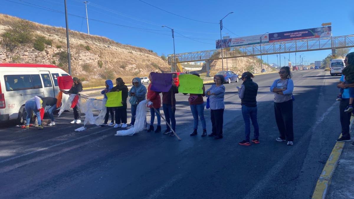 Accidentes y protestas desquician el Periférico Ecológico