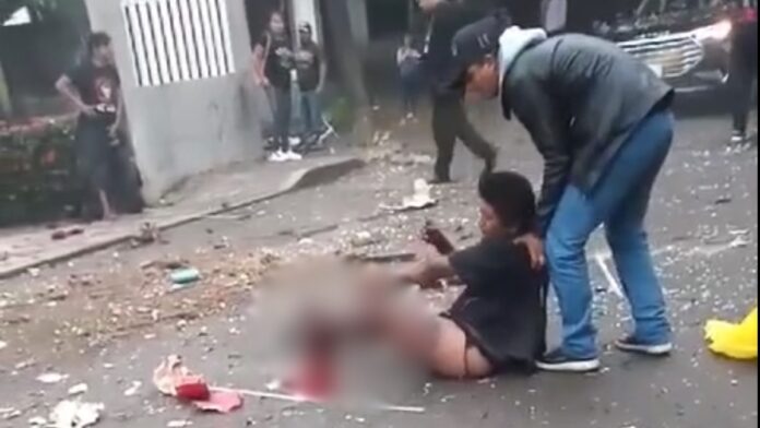 Explosión en procesión de la Santa Muerte deja una persona sin piernas en Catemaco