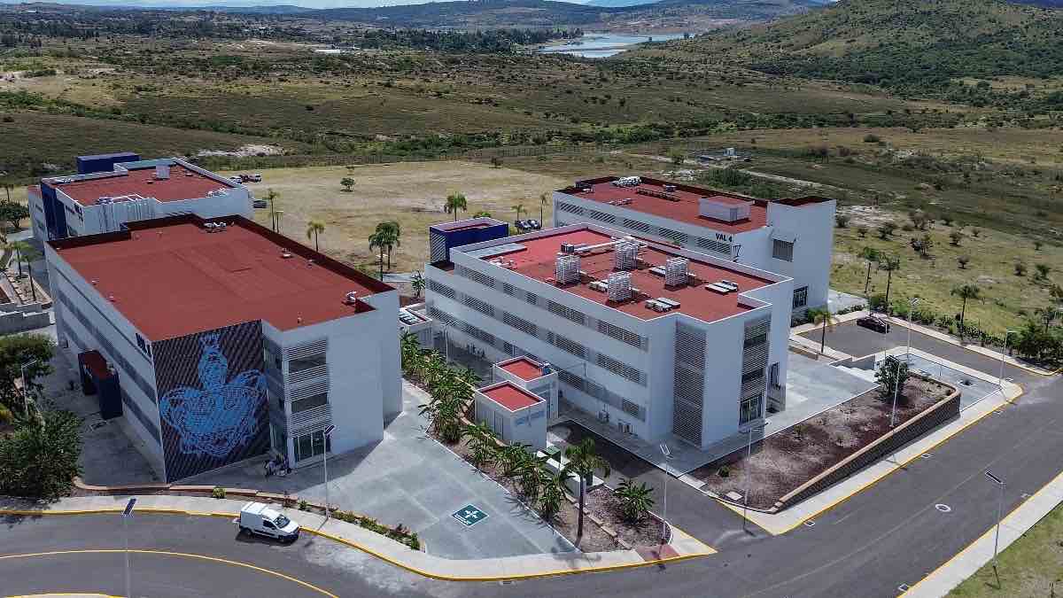 Alumnos que cursan carreras que se mudan a CU 2 se graduarán en San Manuel: Lilia Cedillo