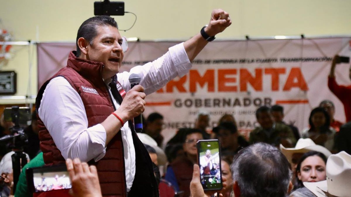 Desde Huauchinango, Alejandro Armenta llama a erradicar los privilegios