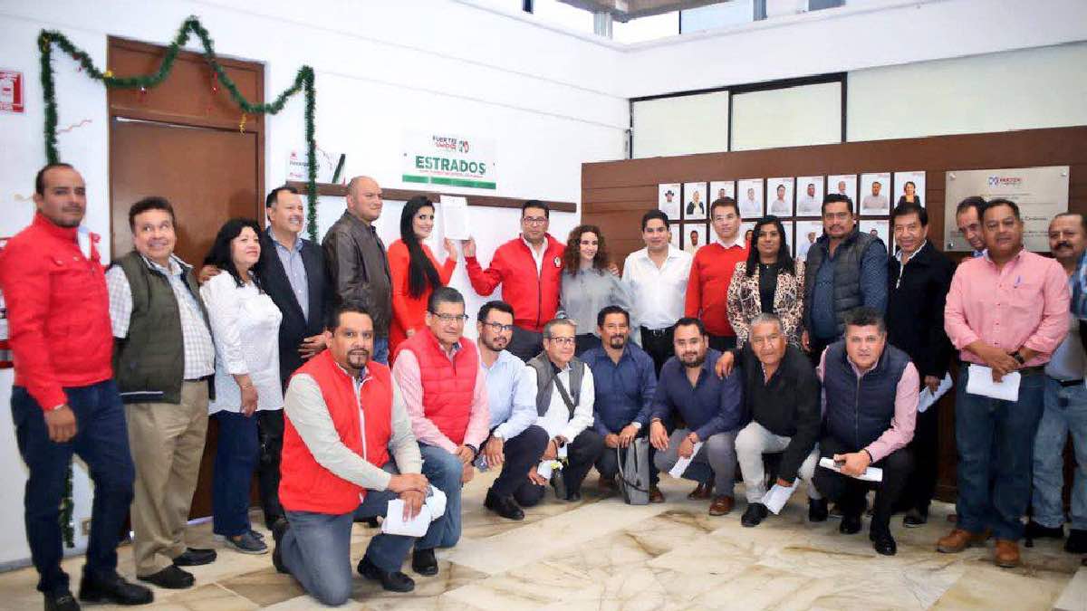 Publica PRI su convocatoria para la gubernatura de Puebla