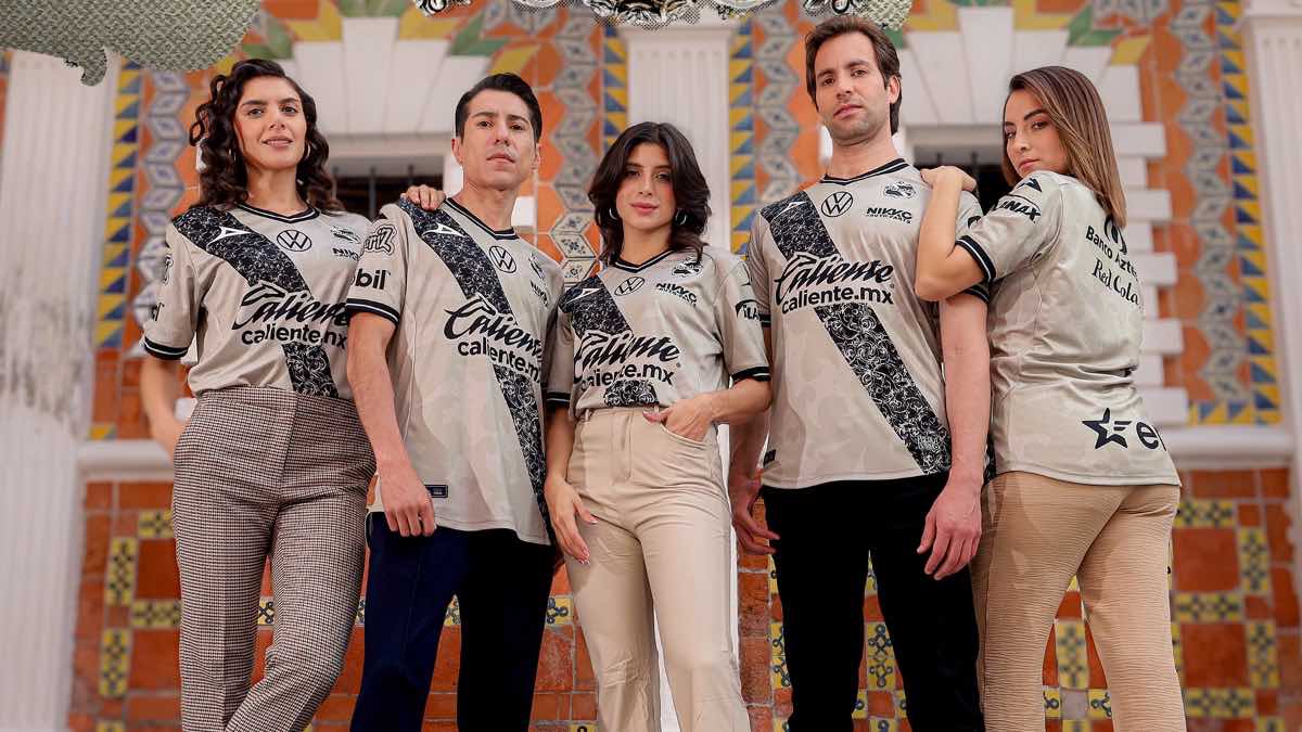 ¡Pídeselo a Santa! El Puebla lanza su nuevo tercer uniforme