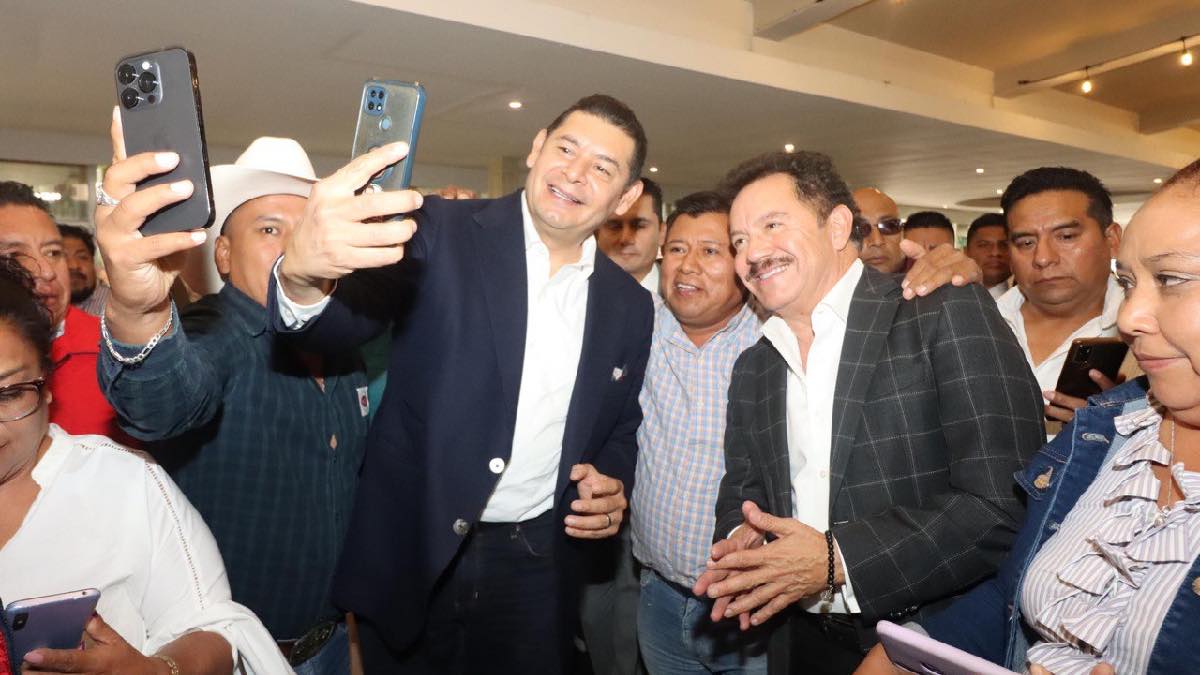 Se reúne Armenta con equipo de Ignacio Mier, acuerdan trabajar en unidad