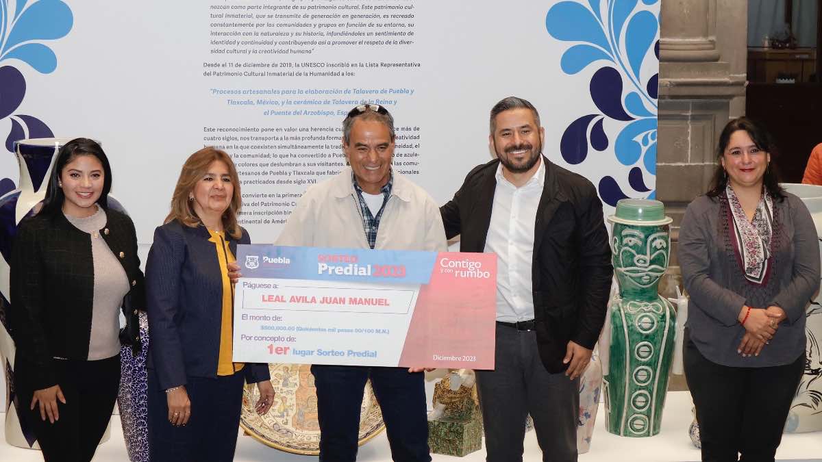 Premian a poblanos cumplidos con el Sorteo Predial 2023