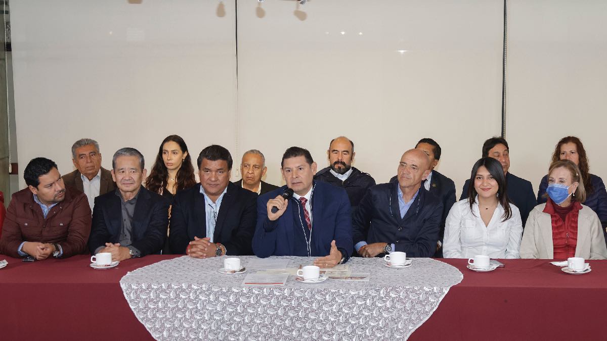 Anuncia Armenta incorporación de "El Chelís" como asesor técnico en la agenda del Senado