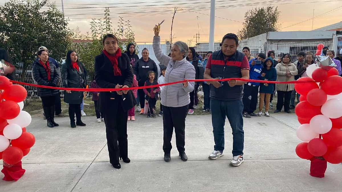 Inauguran techado en primaria Gregorio de Gante de Amozoc