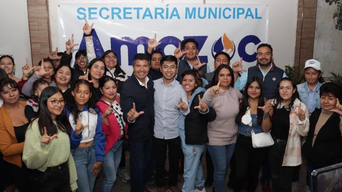 Militantes del PAN en Amozoc presentan necesidades del municipio a Lalo Rivera