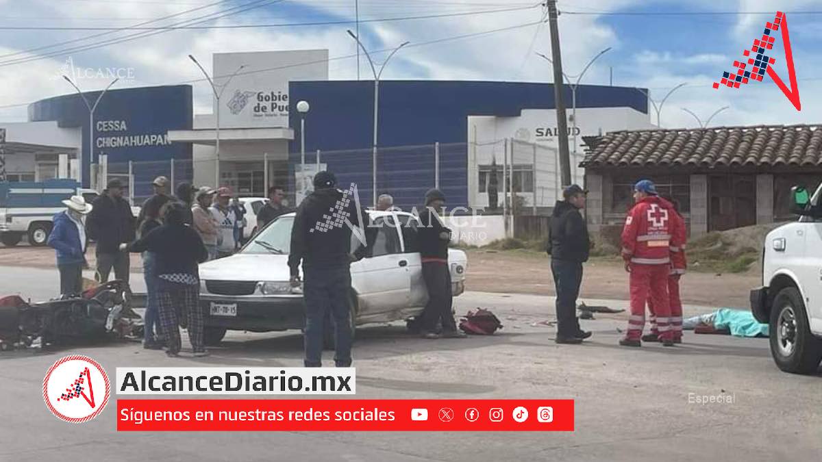 Muere motociclista al impactarse contra un Tsuru en Chignahuapan