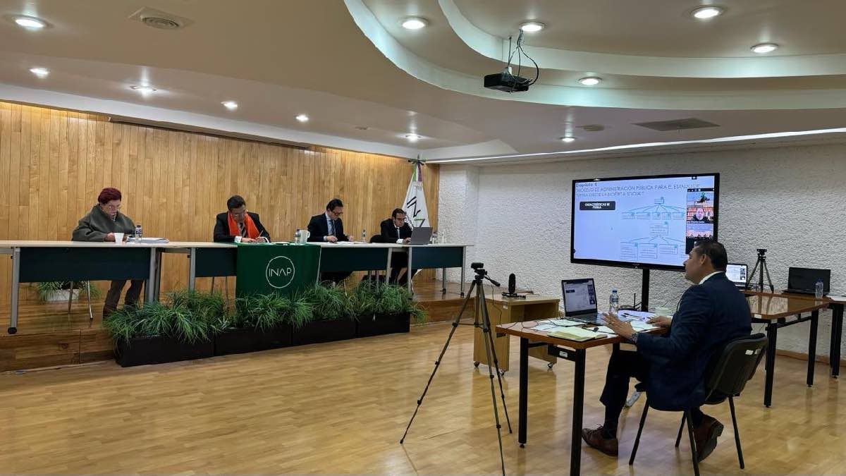 Presenta Armenta examen para avanzar con Tesis Doctoral sobre Administración Pública