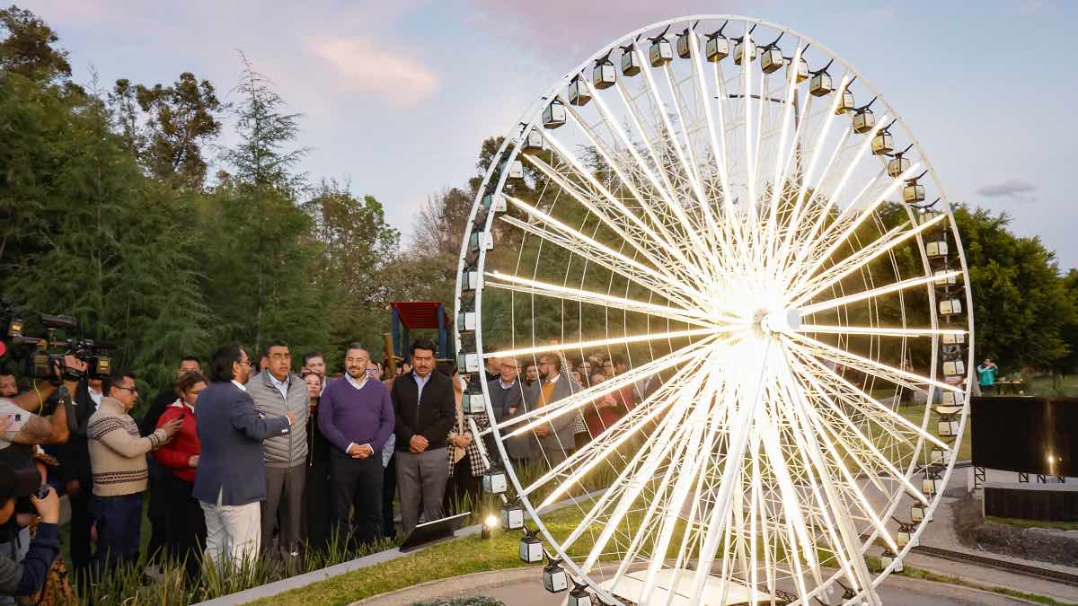Rehabilitan 50 maquetas del Paseo de los Gigantes en Puebla, ya puedes visitarlo