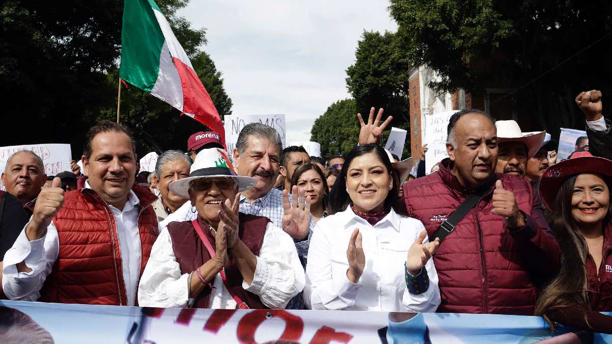 Rivera, Carvajal y Molina encabezan marcha en apoyo a Armenta y Claudia Sheinbaum