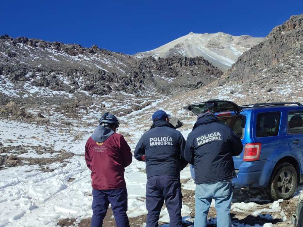 Buscan a cuatro alpinistas de Barracracks perdidos en el Pico de Orizaba