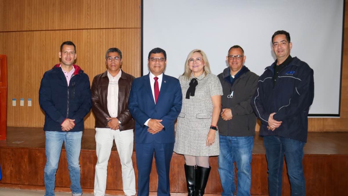 Centro de Investigación y Desarrollo Tecnológico en Electroquímica tiene nuevo director