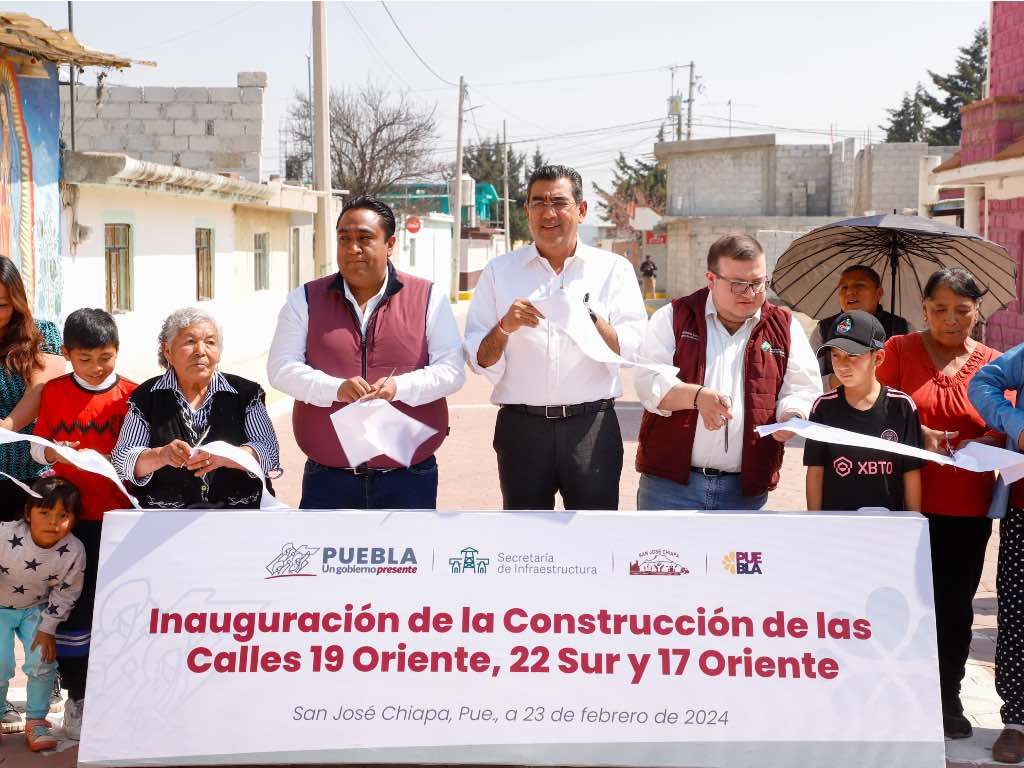 Inaugura gobernador pavimentaciones en San José Chiapa
