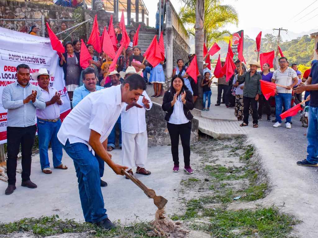 Inician obra de ampliación de la red de drenaje sanitario en El Paraíso, Huitzilan