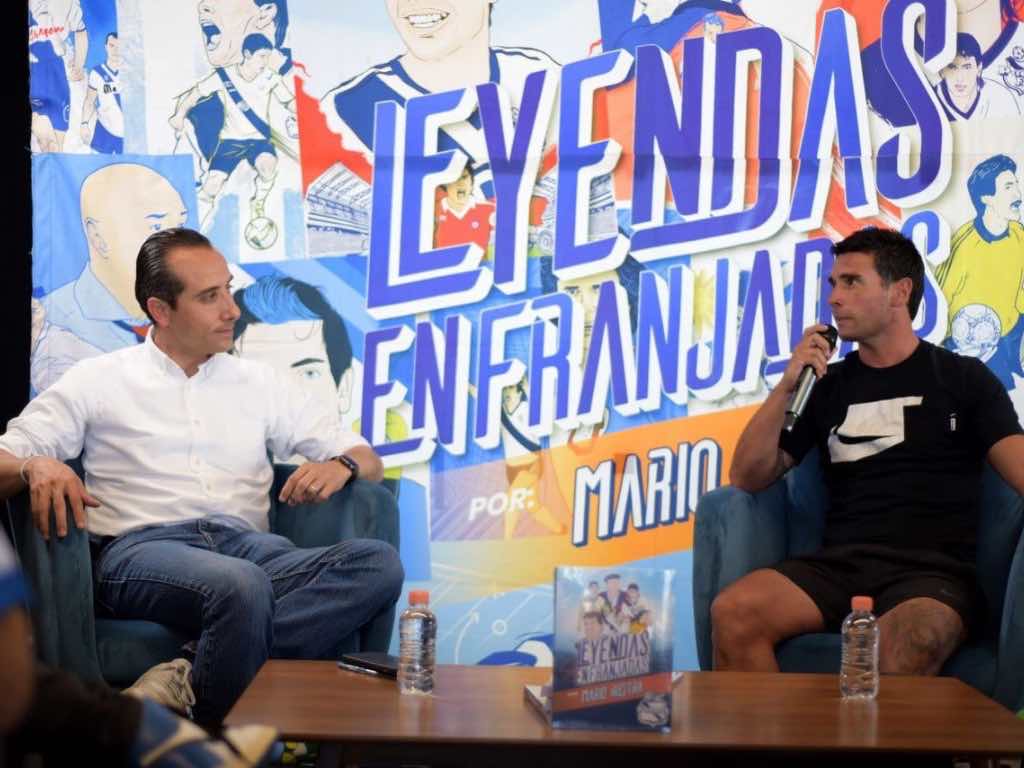 "El Chavo" Alustiza junto a Mario Riestra presentan el libro Leyendas Enfranjadas
