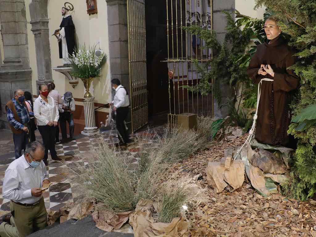 Poblanos celebran a San Sebastián de Aparicio en El Alto