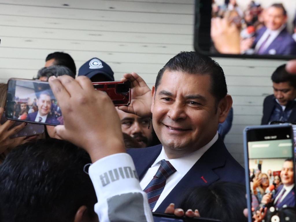 Alejandro Armenta presenta su plan para devolver la seguridad a Puebla
