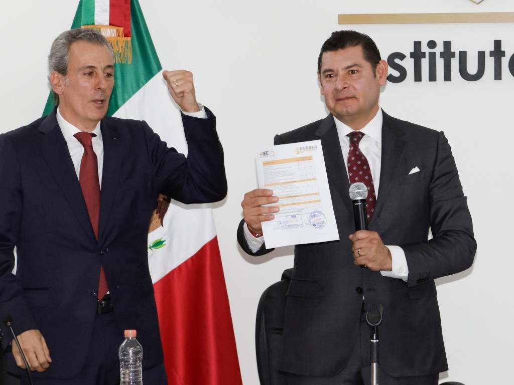 Alejandro Armenta y Pepe Chedraui comenzarán campaña en el zócalo de Puebla