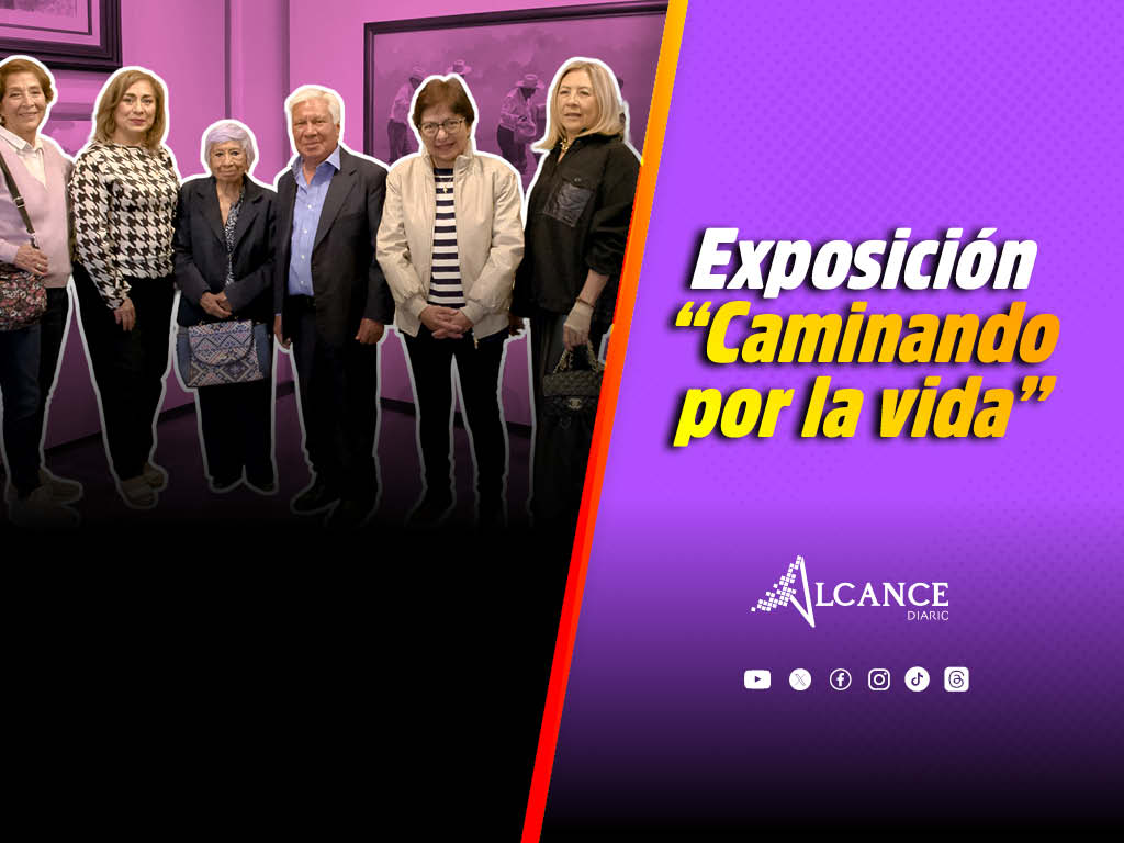 Rectora de la BUAP recorre la exposición de Aurelio Leonor