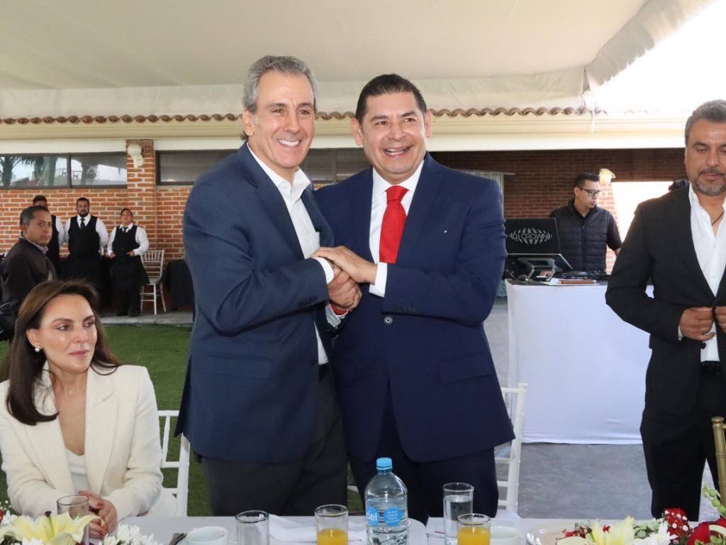 Empresarios se reúnen con Pepe Chedraui y Alejandro Armenta