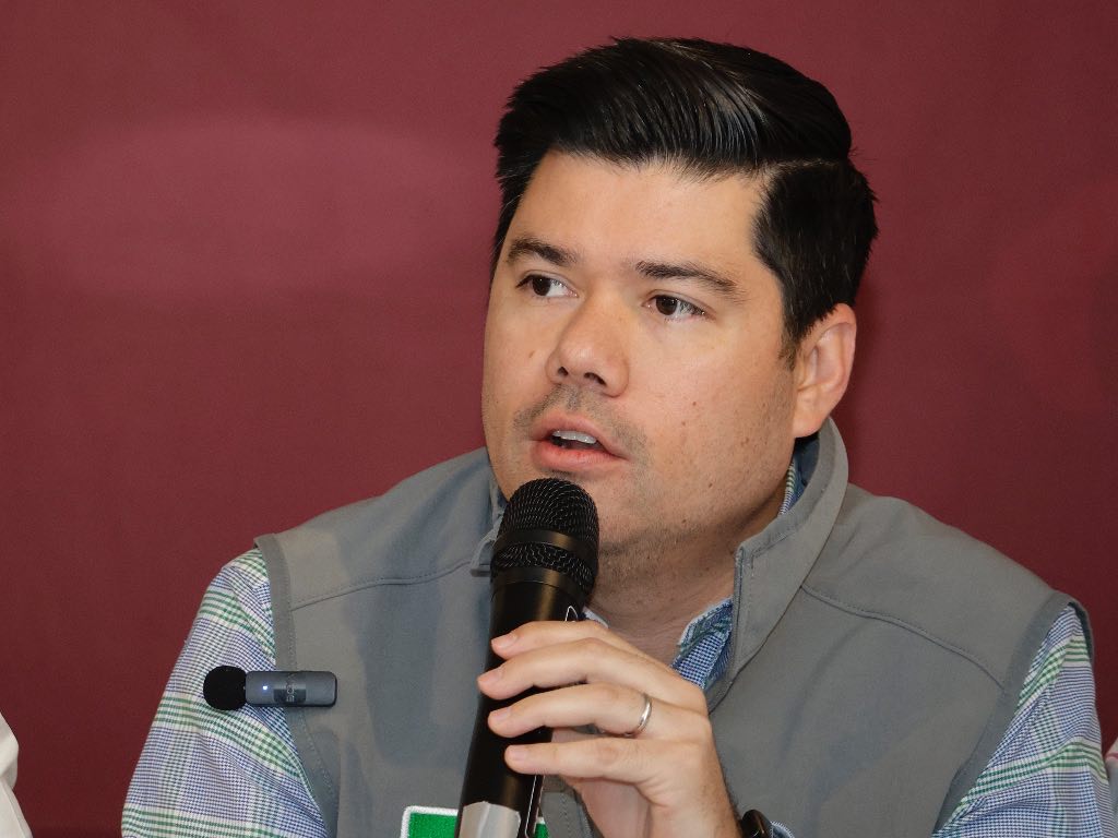 “Es un porro disfrazado de dirigente, pobre PRI”: Jaime Natale sobre Alito Moreno