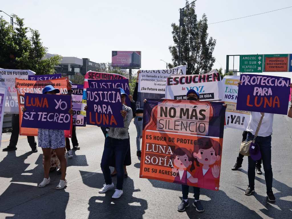 Cierran Periférico Ecológico para exigir cambio de juez en el caso de Luna Sofía