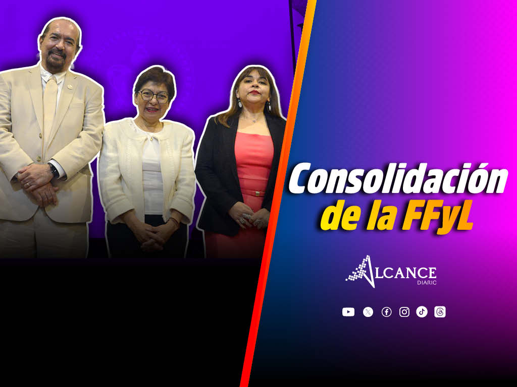 Rectora de la BUAP, Lilia Cedillo preside informe de labores y toma de protesta de la FFyL