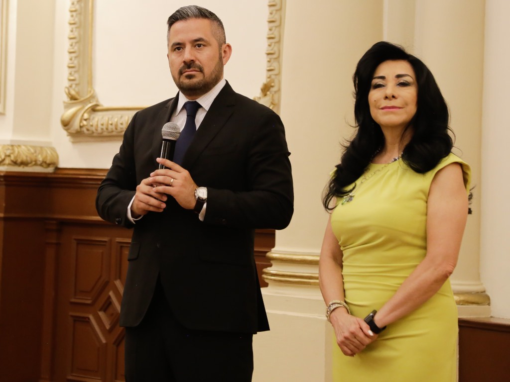 Entrega de bases en el Ayuntamiento se ha hecho de manera legal