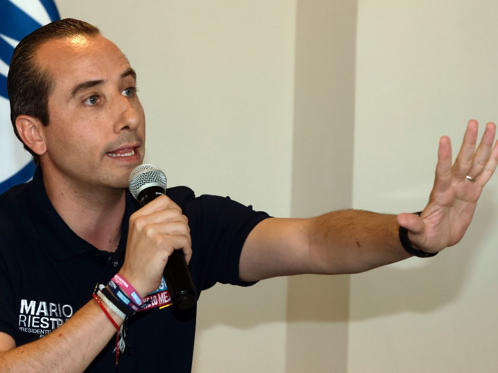 Insiste Mario Riestra en realizar debates entre candidatos a alcaldía de Puebla