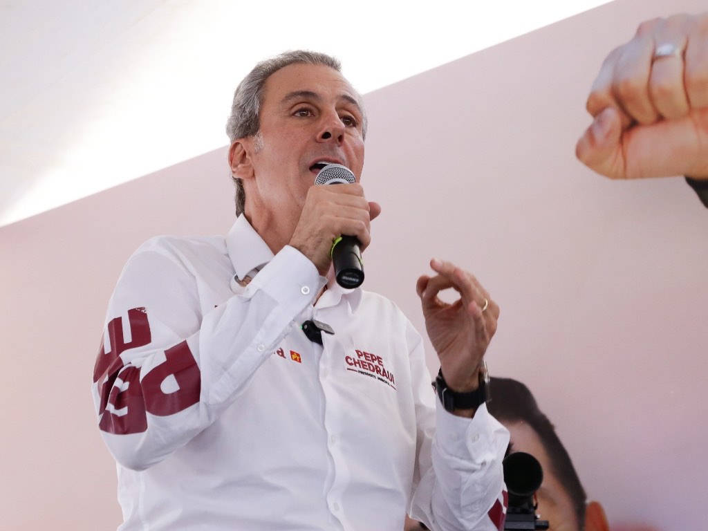 Pavimentación y alumbrado para juntas auxiliares propone Pepe Chedraui