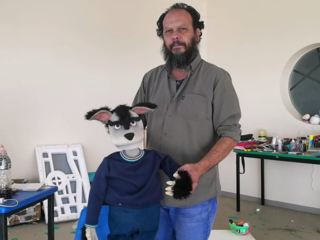 Grupo de teatro antorchista de Tecomatlán preparan función para el Día del Niño