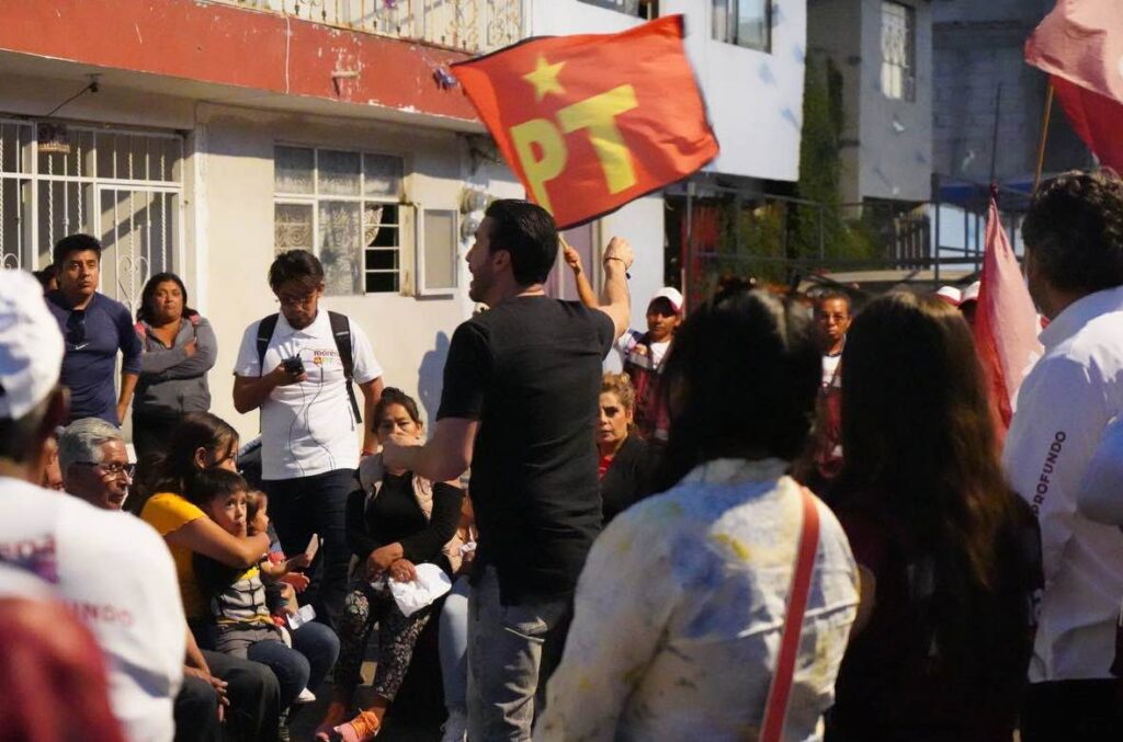 Reciben a Toño López en La Popular Castillotla 