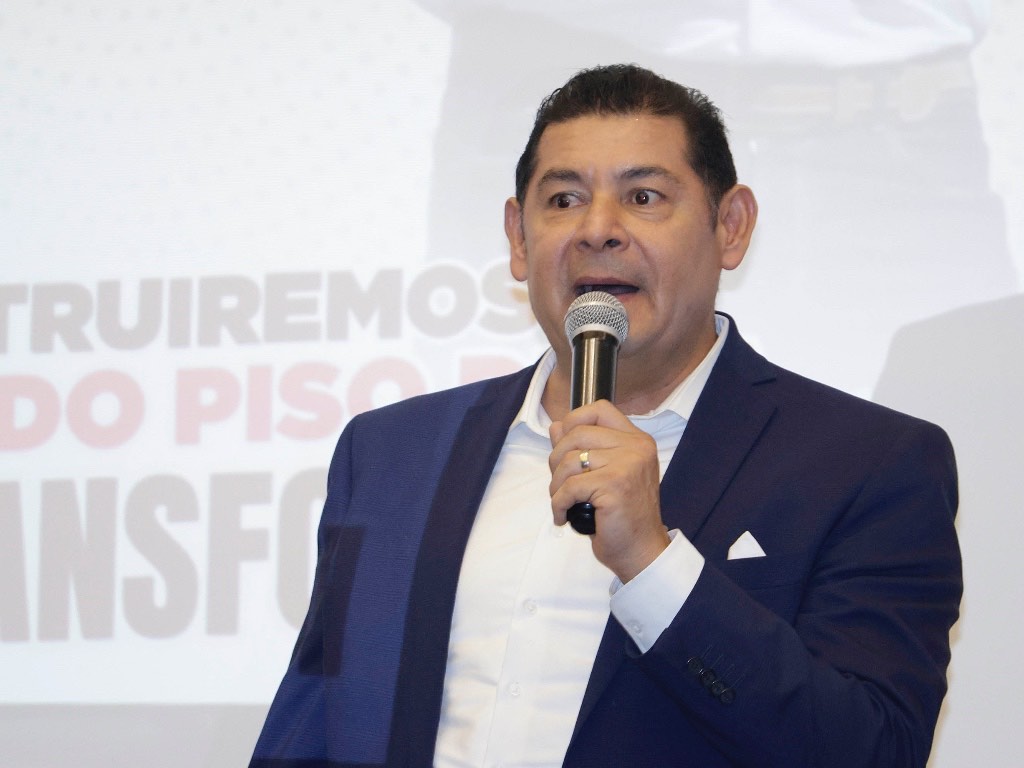 Equipo de Alejandro Armenta analiza si participa o no en segundo debate organizado por COPARMEX