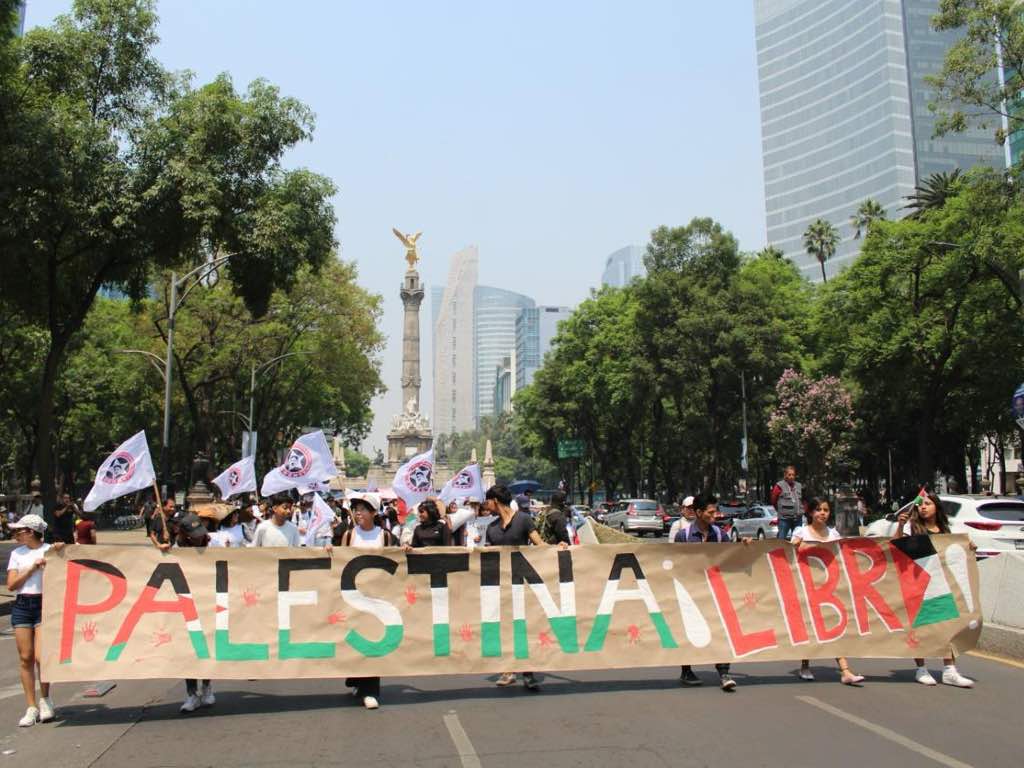 Estudiantes de la FNERRR se manifiestan en solidaridad con Palestina