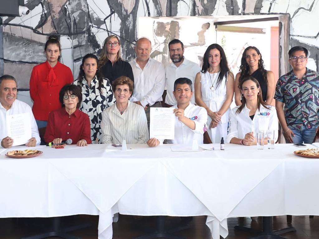 Lalo Rivera se compromete con asociaciones a trabajar para salvar el Río Atoyac