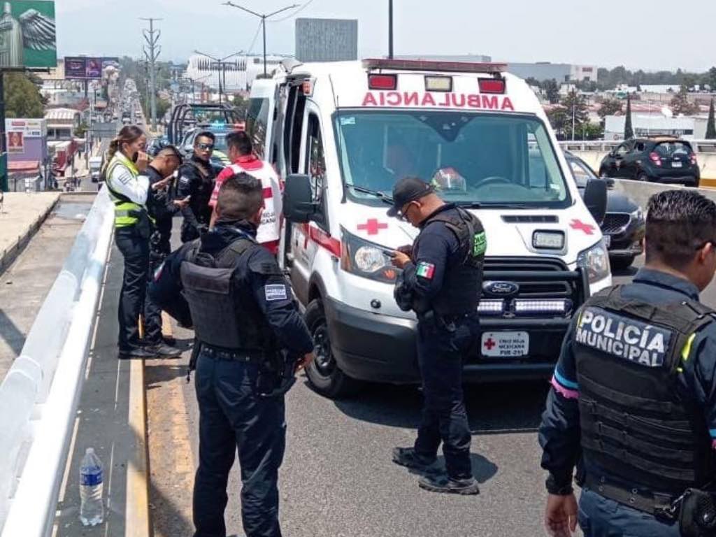 Mujeres buscaban terminar con su vida saltando de puente, SSP y SSC las rescatan