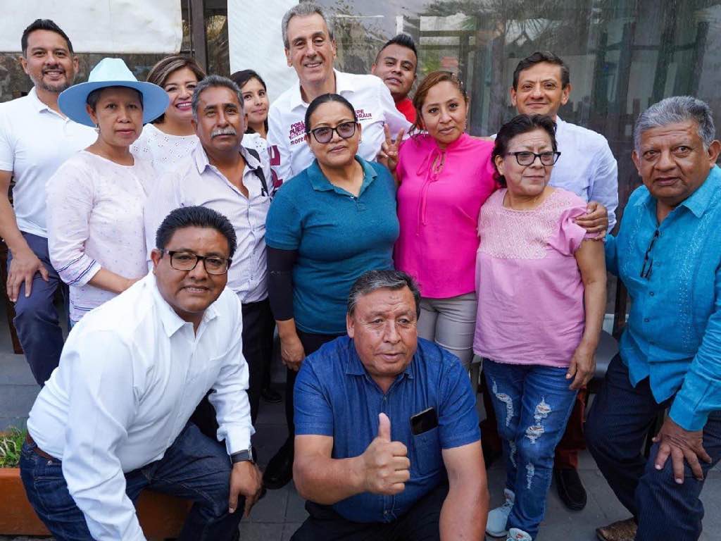Se reúne Pepe Chedraui con magisterio poblano