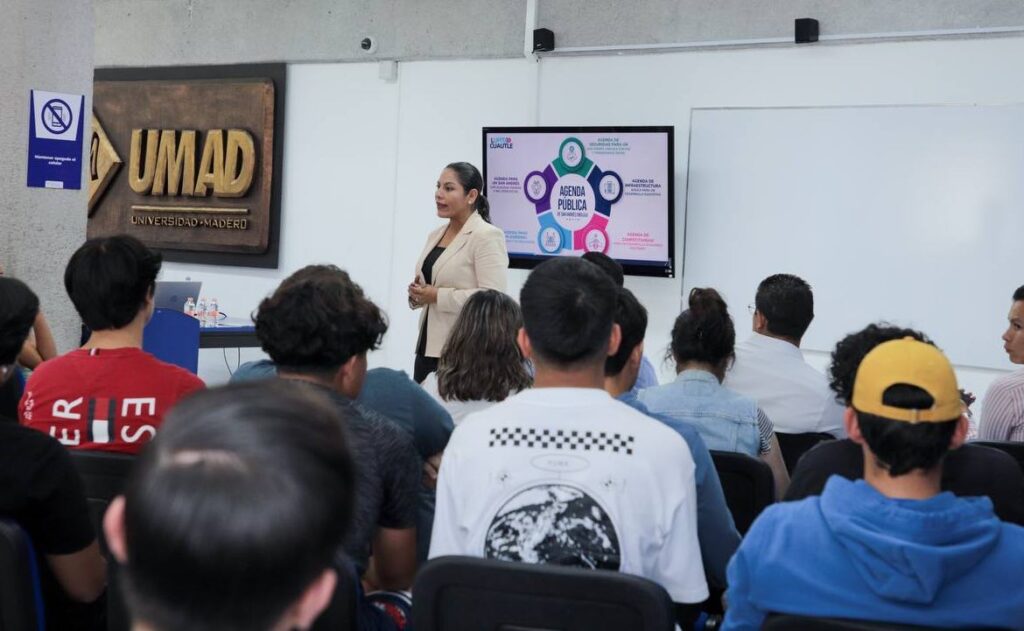 Expone en la Universidad Madero Lupita Cuautle su Agenda pública para San Andrés Cholula