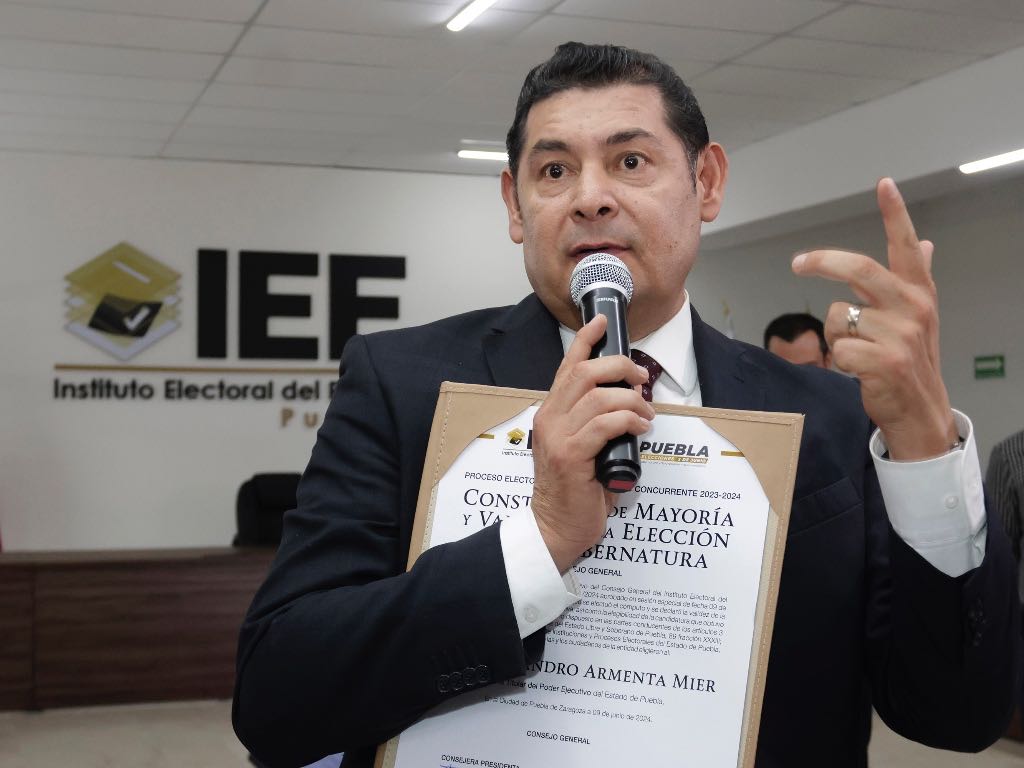 Descarta Alejandro Armenta “becados” para trabajar en su administración