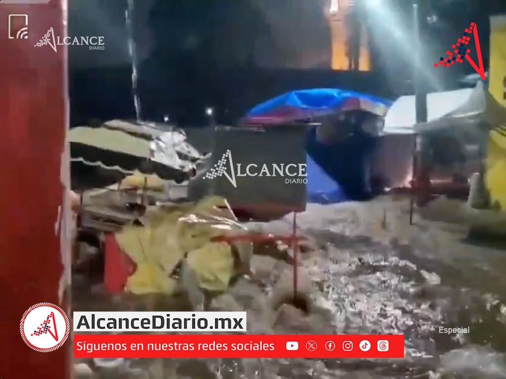 ¡Triste historia! Lluvias se llevan puestos de feria en Cuautlancingo
