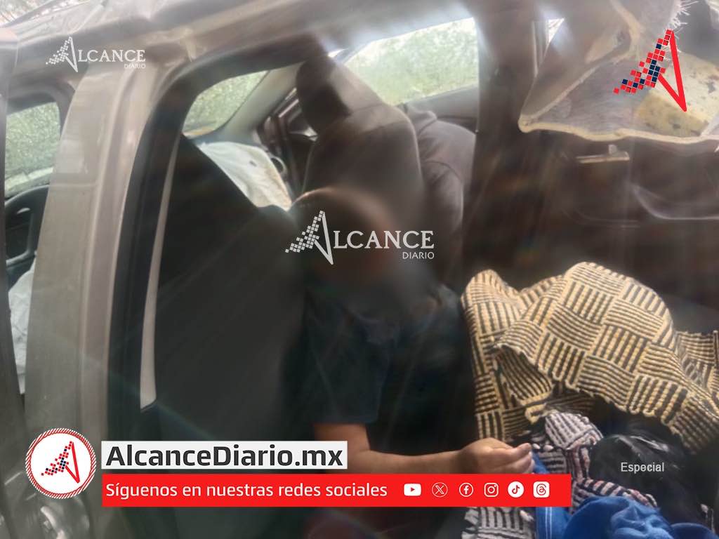 Un muerto y dos lesionados deja accidente vehicular en Molcaxac