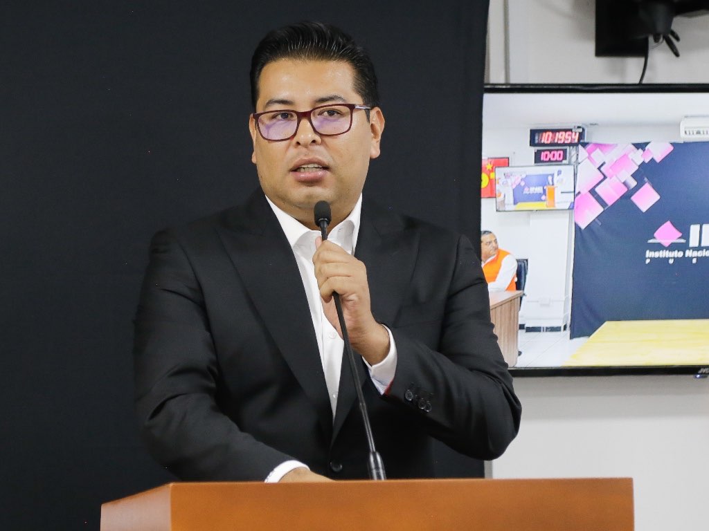 Morena presenta impugnación contra senaduría de Néstor Camarillo por falsa afirmación indígena