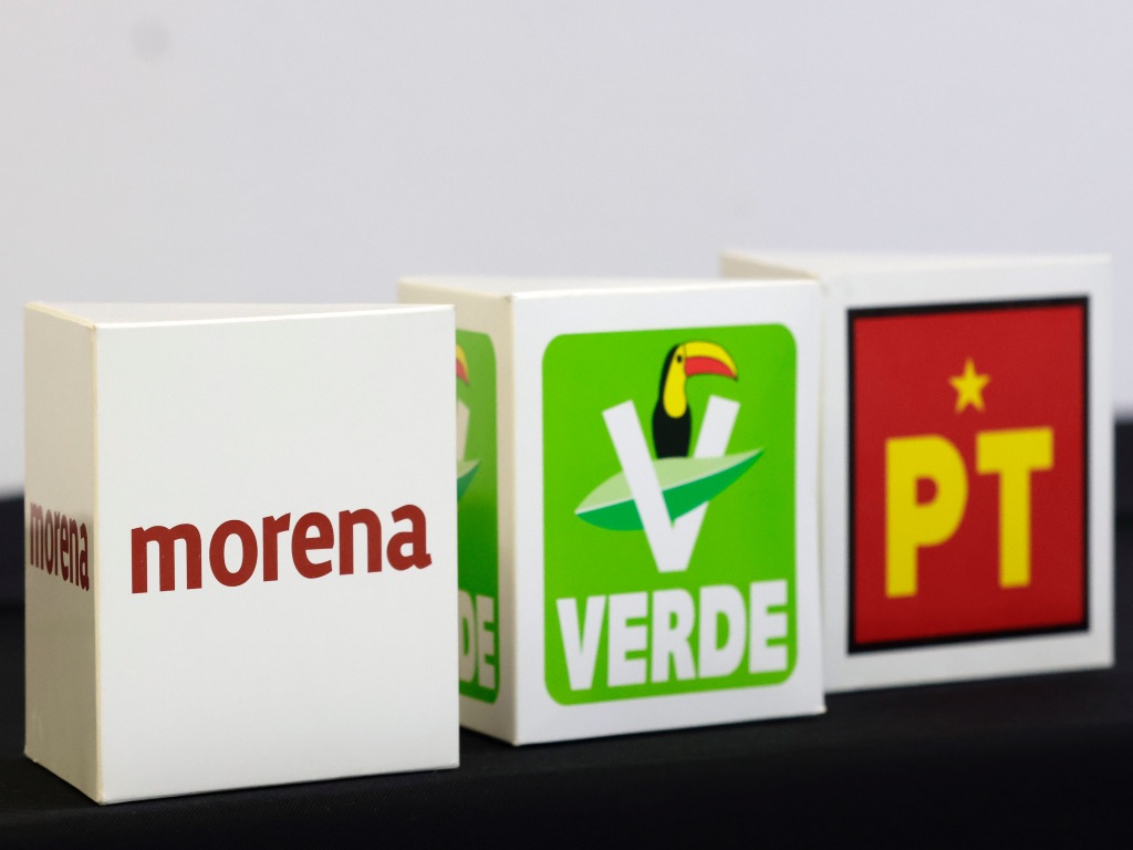 Partidos rechazan reparto de plurinominales en Puebla; impugnarán acuerdo del IEE