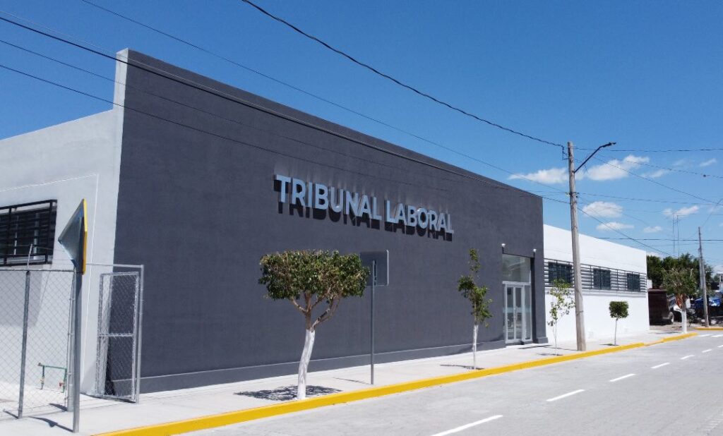 Inaugura gobernador Tribunal Laboral en Tehuacán