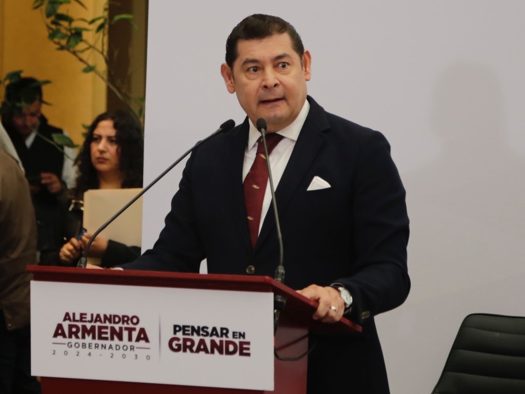 Alejandro Armenta abre la posibilidad de sumar a su gabinete a funcionarios del actual gobierno