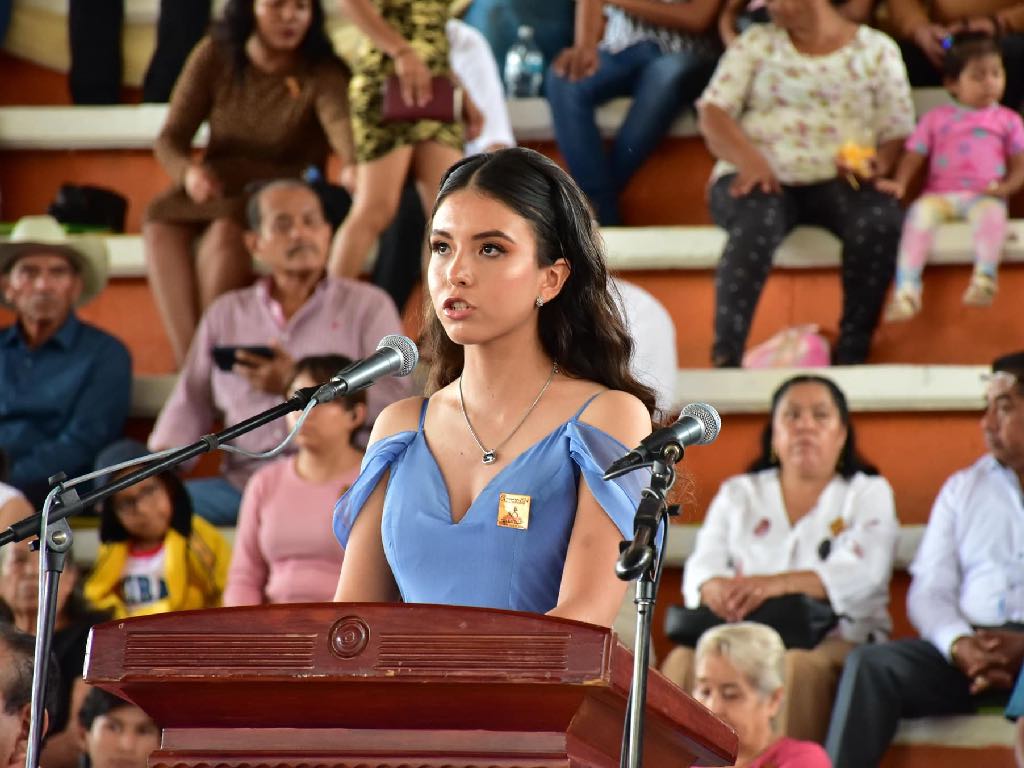 Reconocen jóvenes labor de Antorcha en escuelas en Tecomatlán; llaman a tomar conciencia política