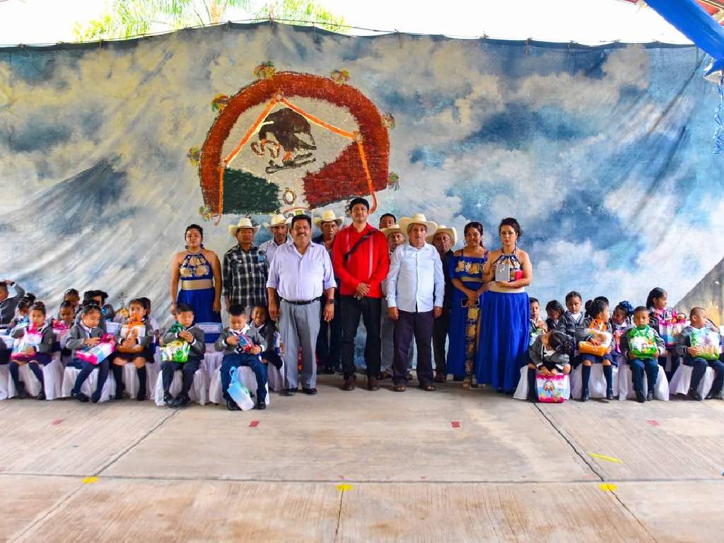 Se gradúan niños del Preescolar “Libertad” de Huitzilan de Serdán