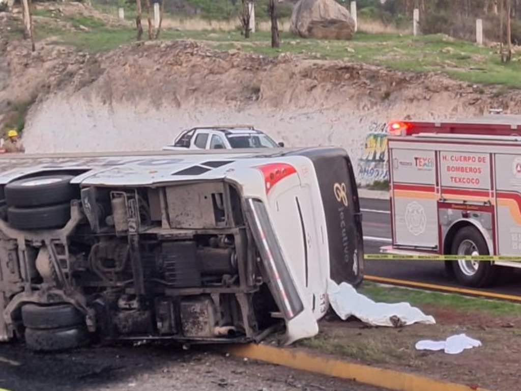 Accidente de autobús proveniente de Cuautempan dejó 12 heridos y una persona sin vida